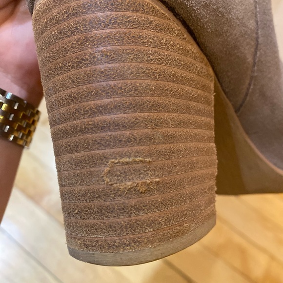 Urban Outfitters Brown Suede Booties - Picture 7 of 12